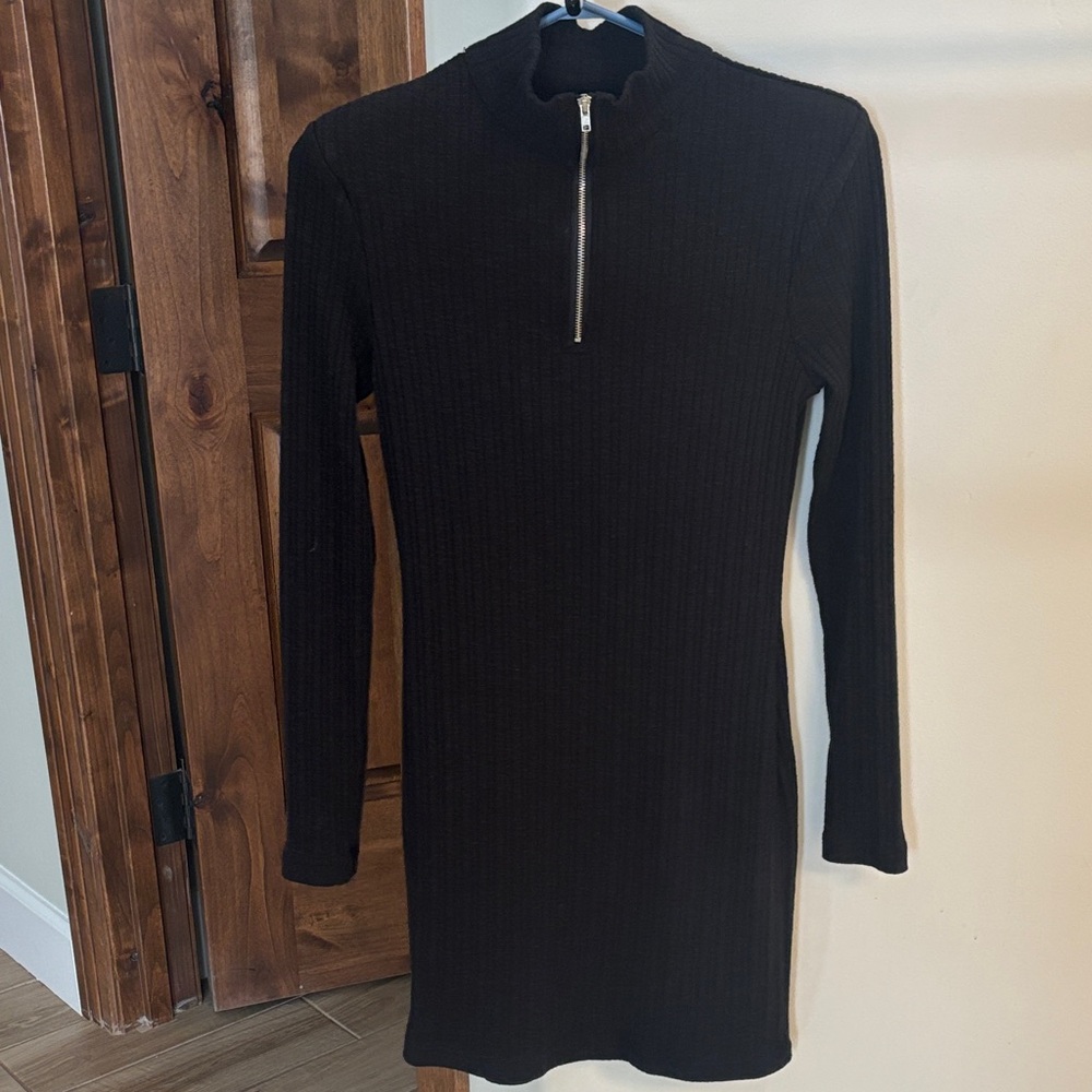 Aqua (Bloomingdale’s) Black Ribbed Knit Dress